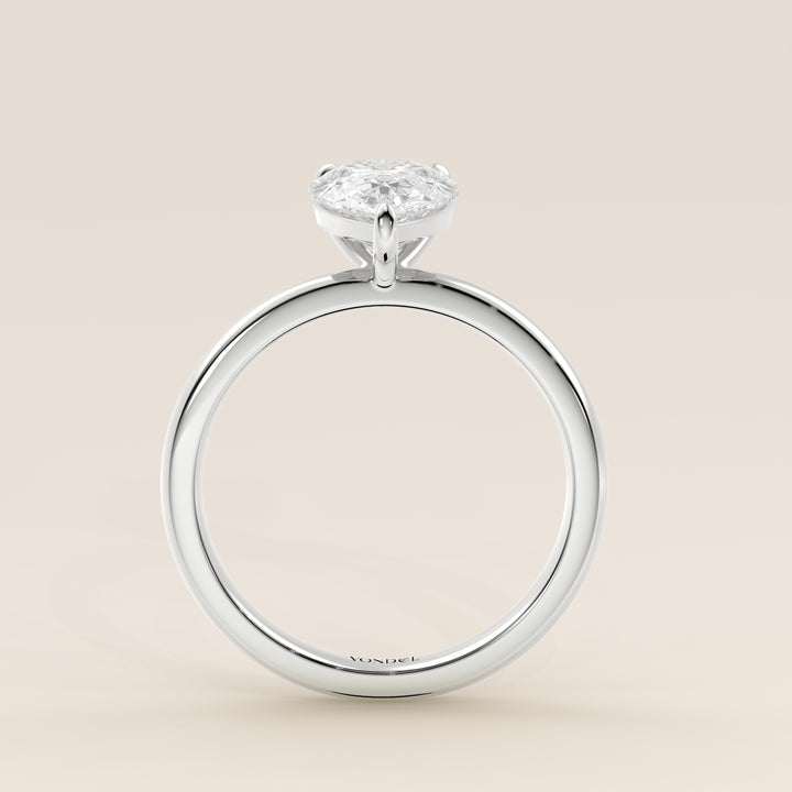 Verlobungsring mit birnenförmigem, im Labor gezüchtetem Diamanten, Weißgold