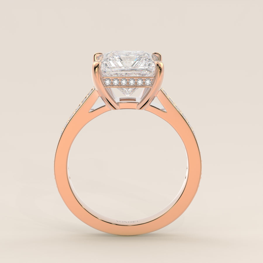 Verlovingsring princess lab grown diamant met brede pave band, cathedral setting en hidden halo, rosegoud