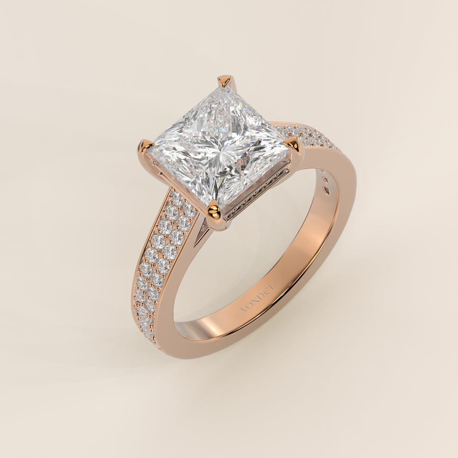 Verlovingsring princess lab grown diamant met brede pave band, cathedral setting en hidden halo, rosegoud
