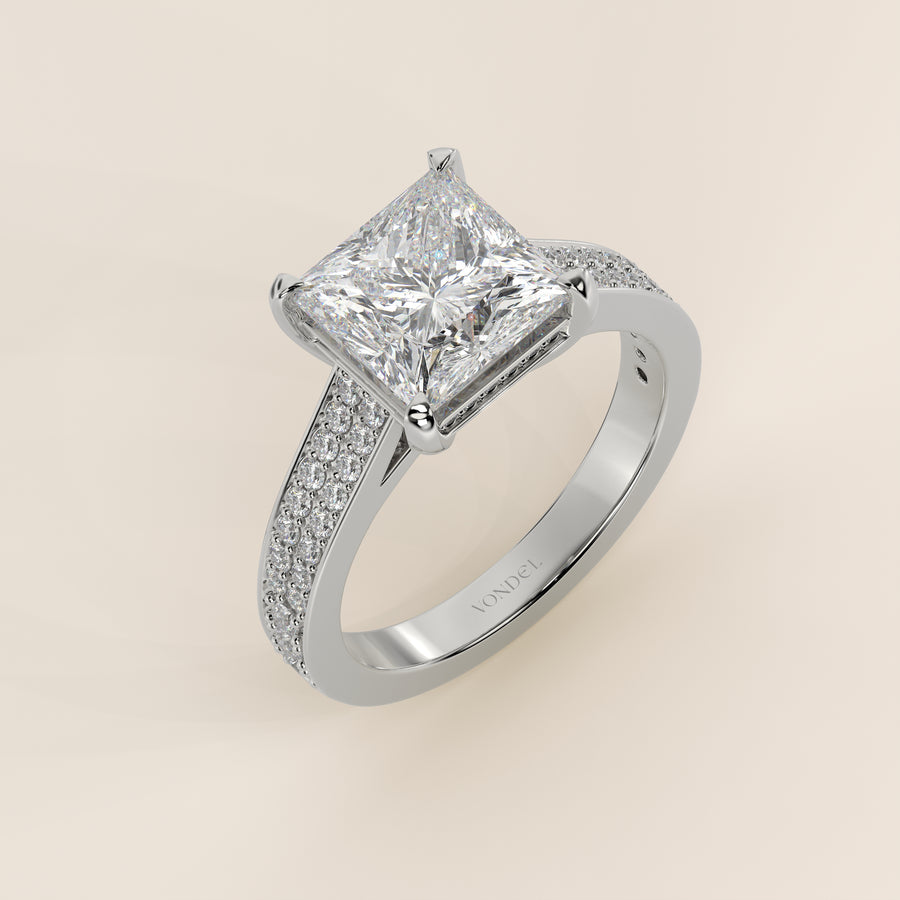 Verlovingsring princess lab grown diamant met brede pave band, cathedral setting en hidden halo, witgoud