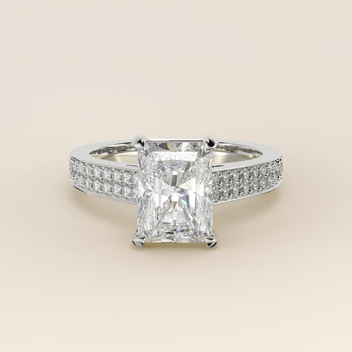 Verlovingsring radiant lab grown diamant met brede pave band, cathedral setting en hidden halo, witgoud
