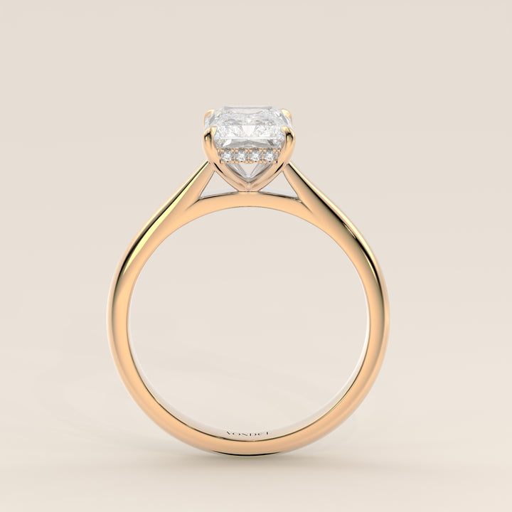 Verlovingsring radiant lab grown diamant met cathedral setting en hidden halo, geelgoud
