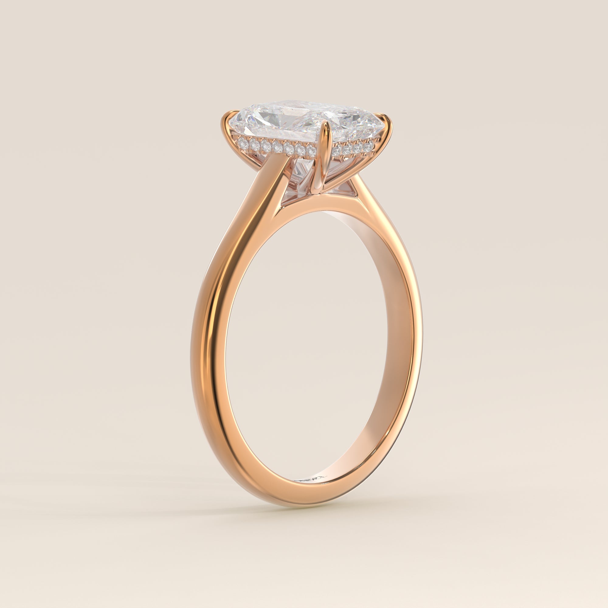 Verlovingsring radiant lab grown diamant met cathedral setting en hidden halo, rosegoud