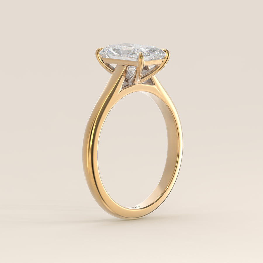 Verlovingsring radiant lab grown diamant met cathedral setting, geelgoud