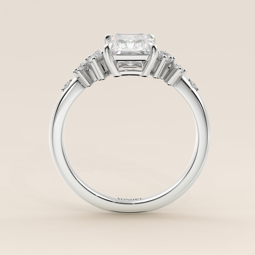 Verlovingsring radiant lab grown diamant met hidden halo en lage zetting, witgoud