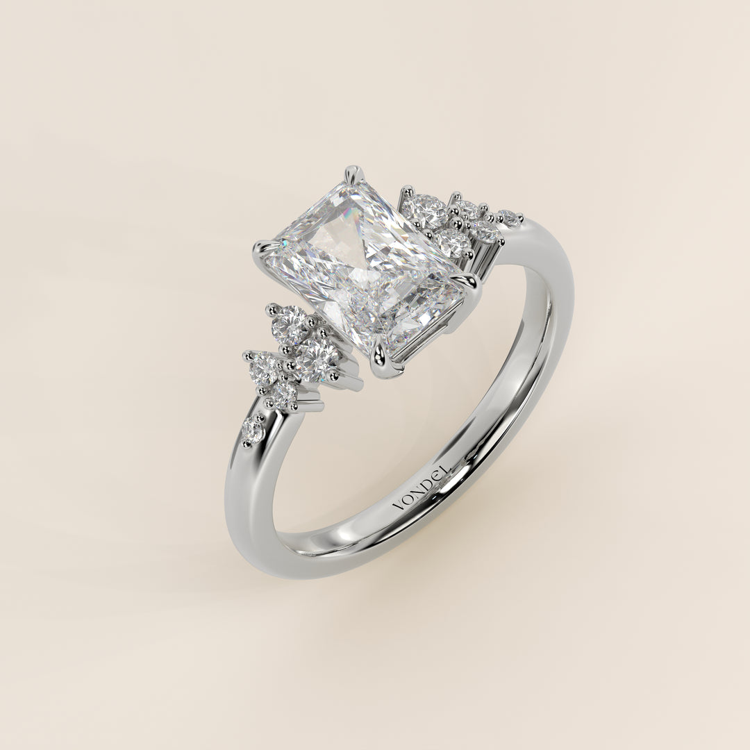 Verlovingsring radiant lab grown diamant met hidden halo en lage zetting, witgoud