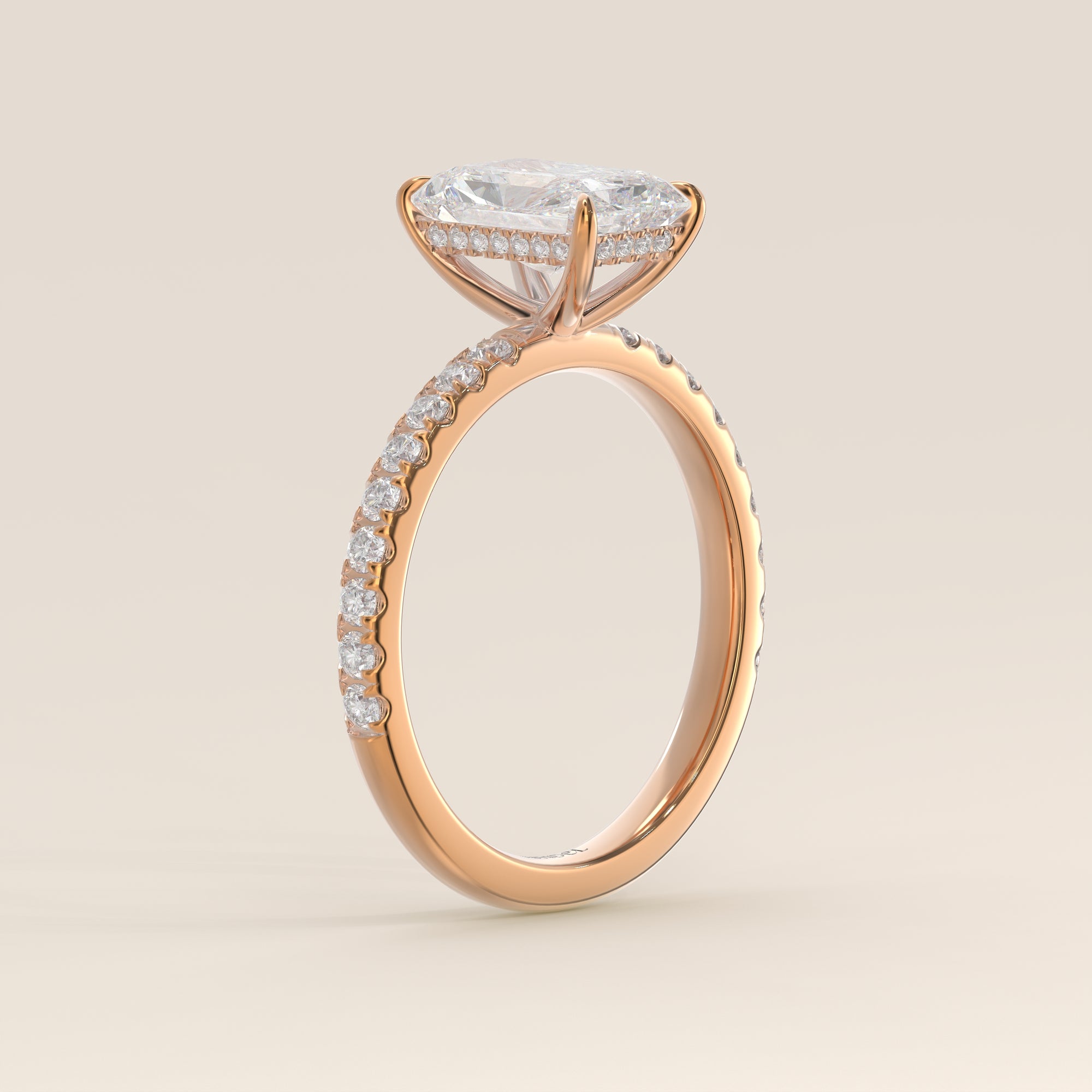Verlovingsring radiant lab grown diamant met hidden halo en pave band, rosegoud