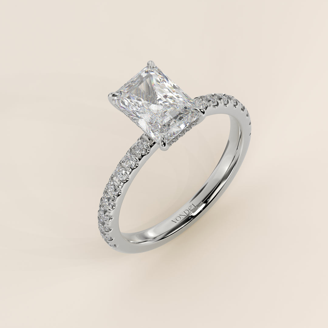 Verlovingsring radiant lab grown diamant met hidden halo en pave band, witgoud