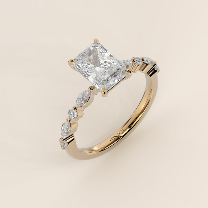 Verlovingsring radiant lab grown diamant met marquise- en ronde diamantband, geelgoud