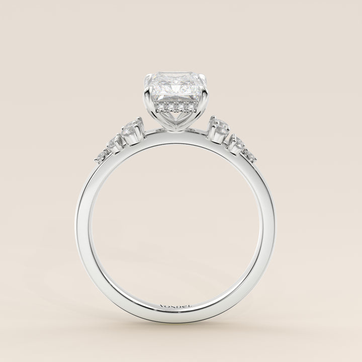Verlobungsring mit strahlendem, im Labor gezüchtetem Diamanten, Schneeflockenmuster und verstecktem Halo, Weißgold