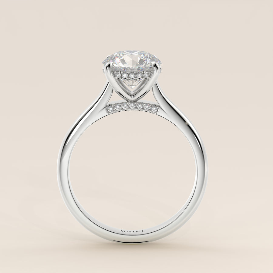 Verlovingsring rond lab grown diamant met cathedral setting, hidden halo en diamond bridge, witgoud