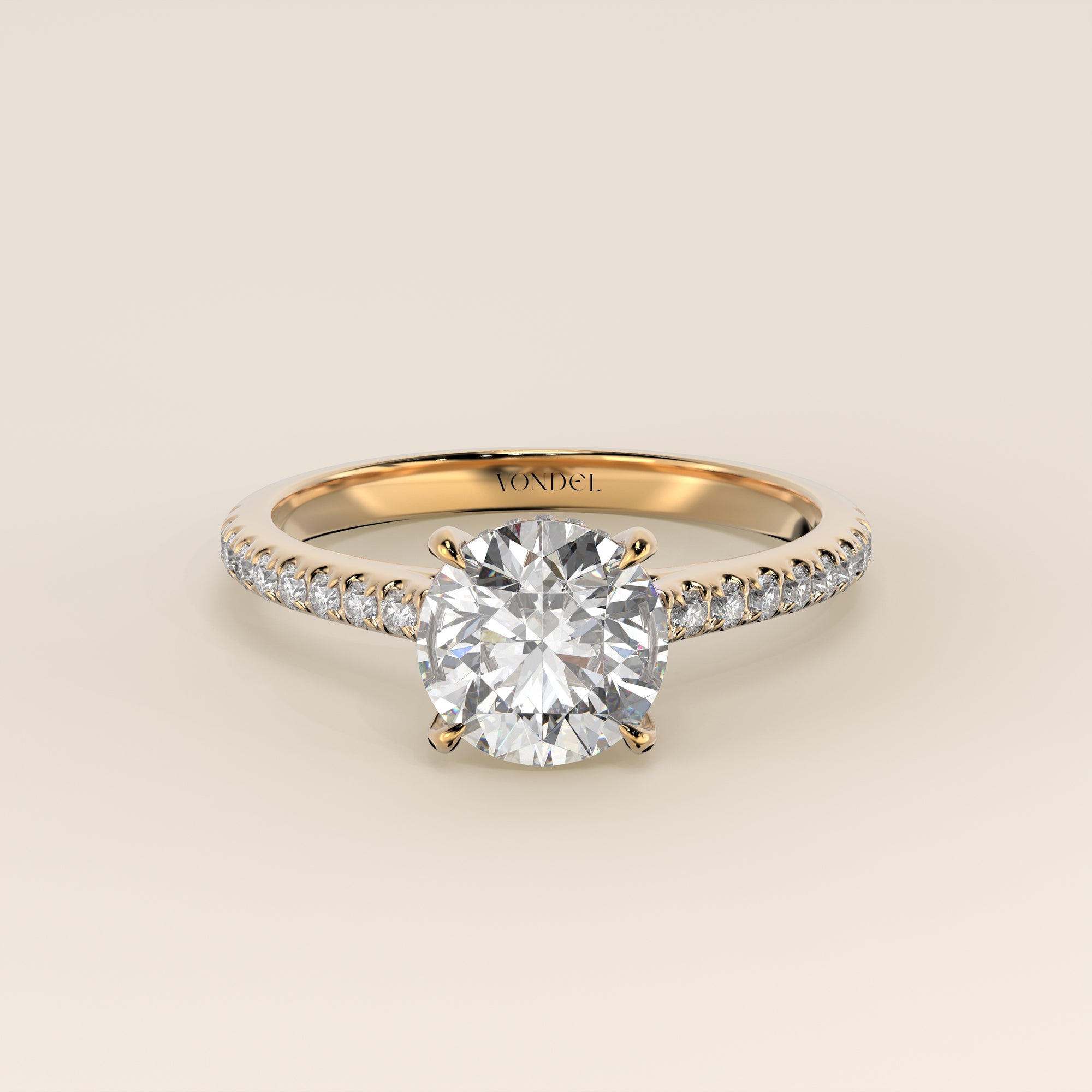 Runder Verlobungsring mit im Labor gezüchtetem Diamanten in Kathedralenfassung, Pavé-Fassung und verstecktem Halo, Gelbgold