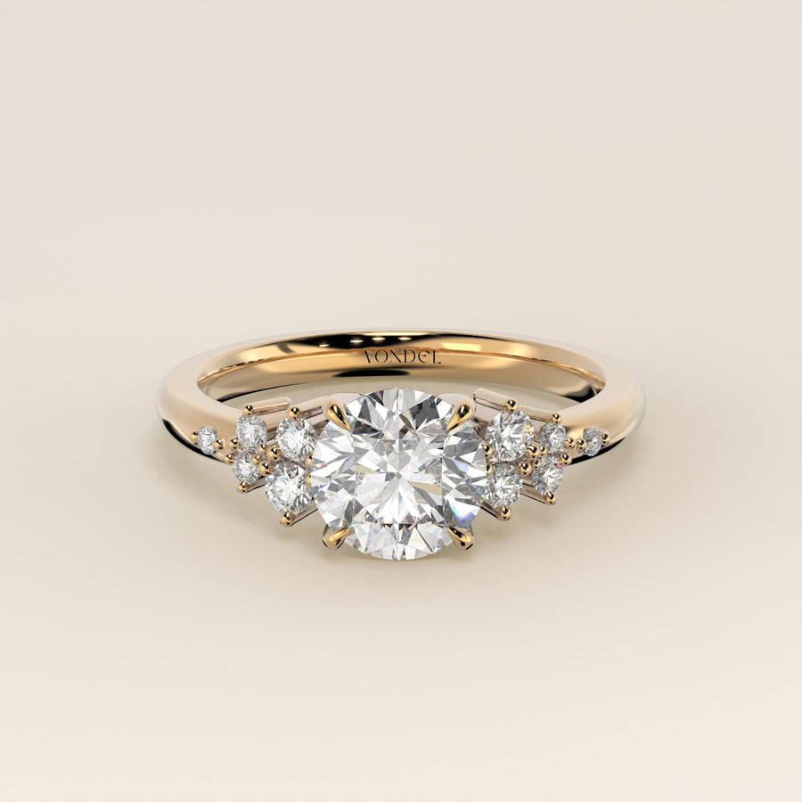 Verlovingsring rond lab grown diamant met hidden halo en lage zetting, geelgoud