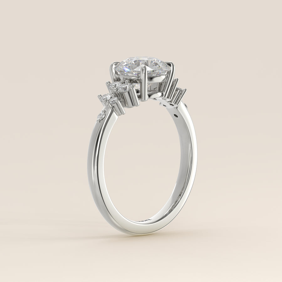 Verlovingsring rond lab grown diamant met hidden halo en lage zetting, witgoud