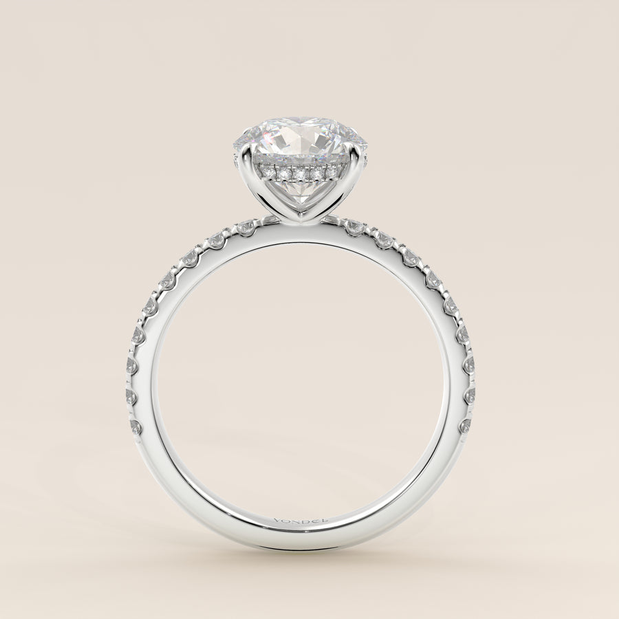 Verlovingsring rond lab grown diamant met hidden halo en pave band, witgoud