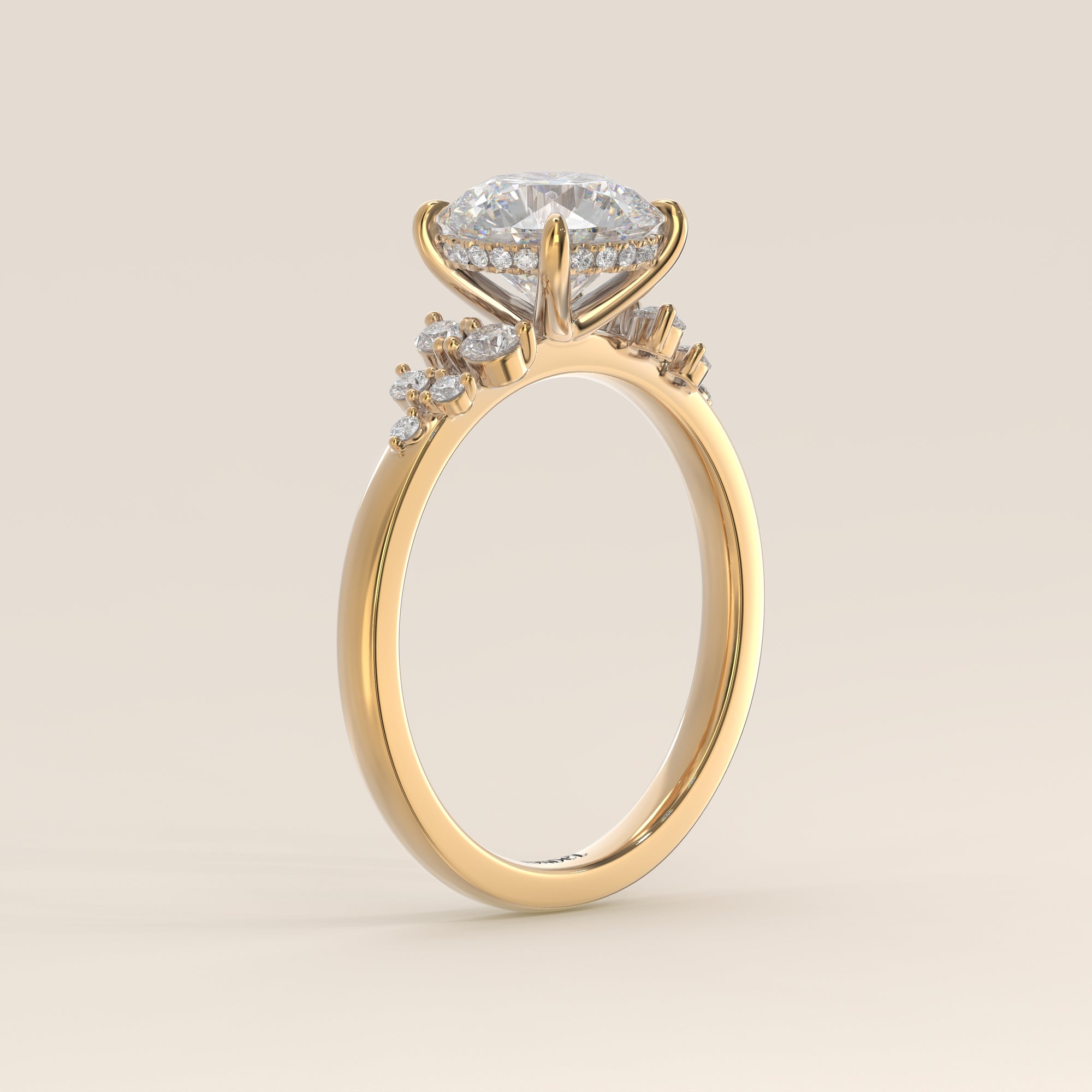 Verlovingsring rond lab grown diamant met snowdrift en hidden halo, geelgoud