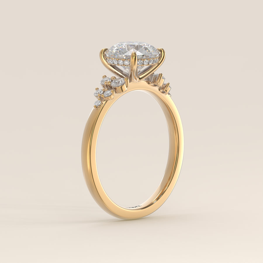 Verlovingsring rond lab grown diamant met snowdrift en hidden halo, geelgoud