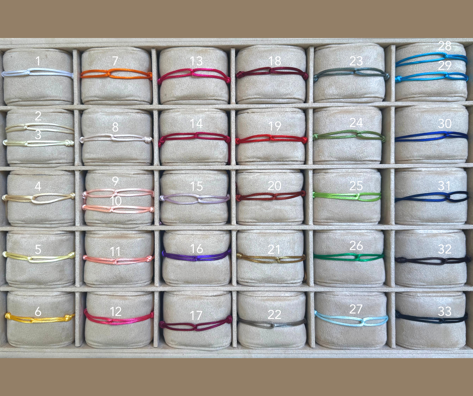 Mira - In Stock - Star Sign Lab Grown Diamond Satin Cord Bracelet - 18K Gold - 0,10 ct