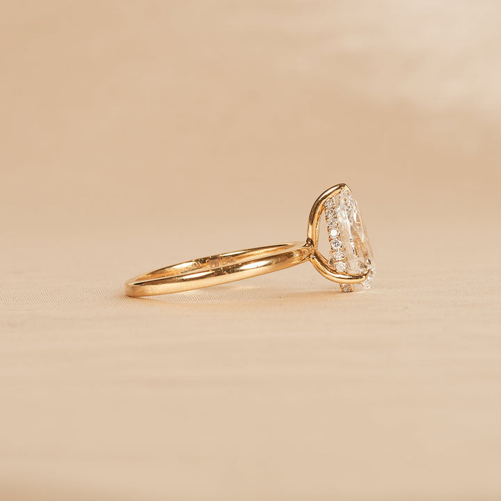 Solitaire Pear Diamanten Ring met Hidden Halo - 18K Geelgoud - 2,07 ct