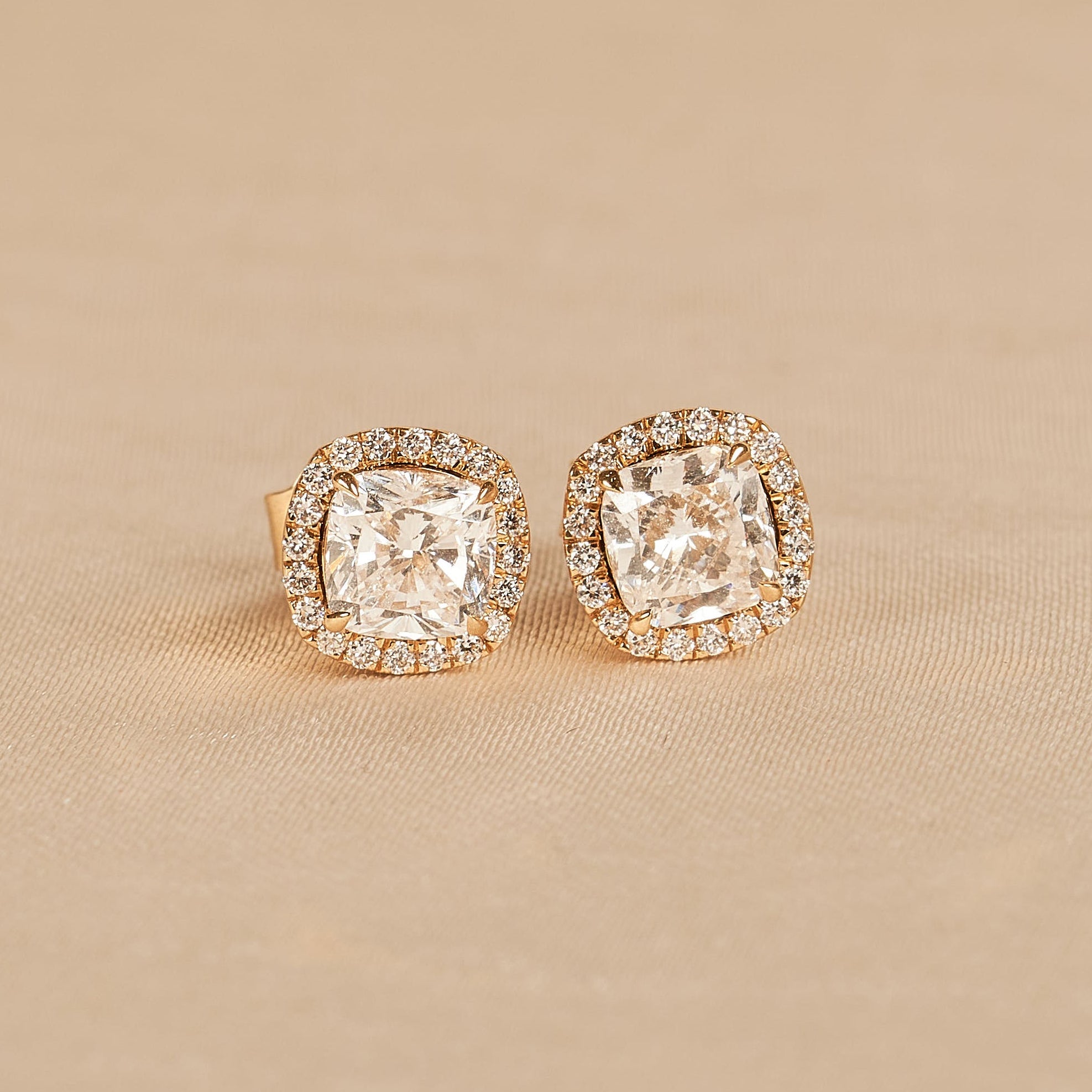 Bibi - In Stock - Cushion Halo Lab Grown Diamond Stud Earrings - 18K Gold