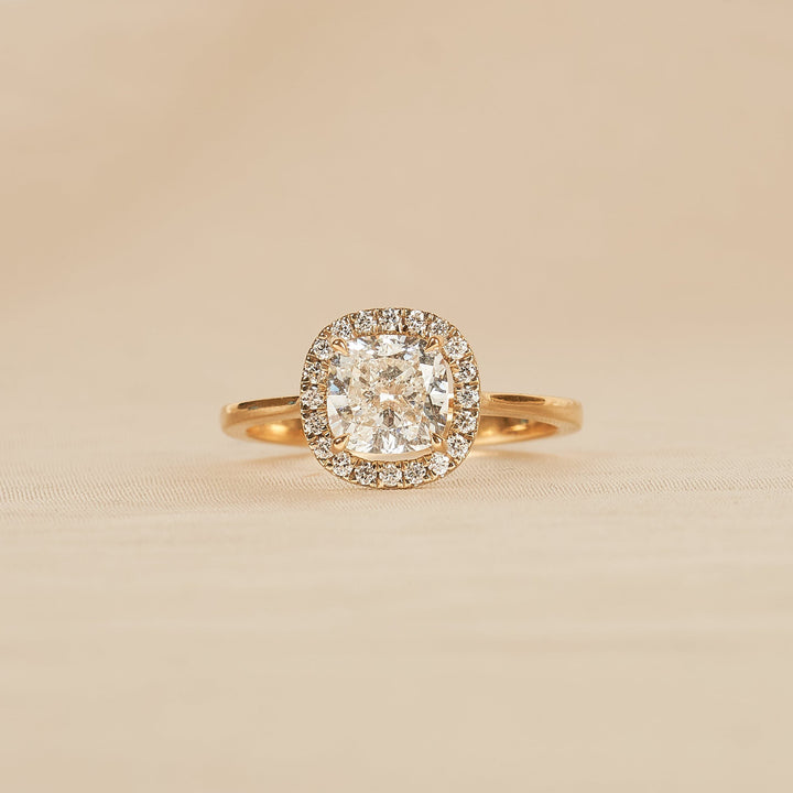 Cushion Halo Ring - 18K Yellow Gold - 1.70 ct