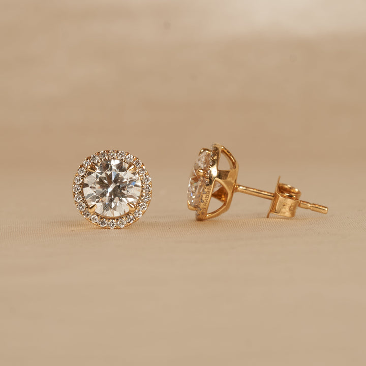 Bibi - In Stock - Round Brilliant Halo Lab Grown Diamond Stud Earrings - 18K Gold - 1.1 ct