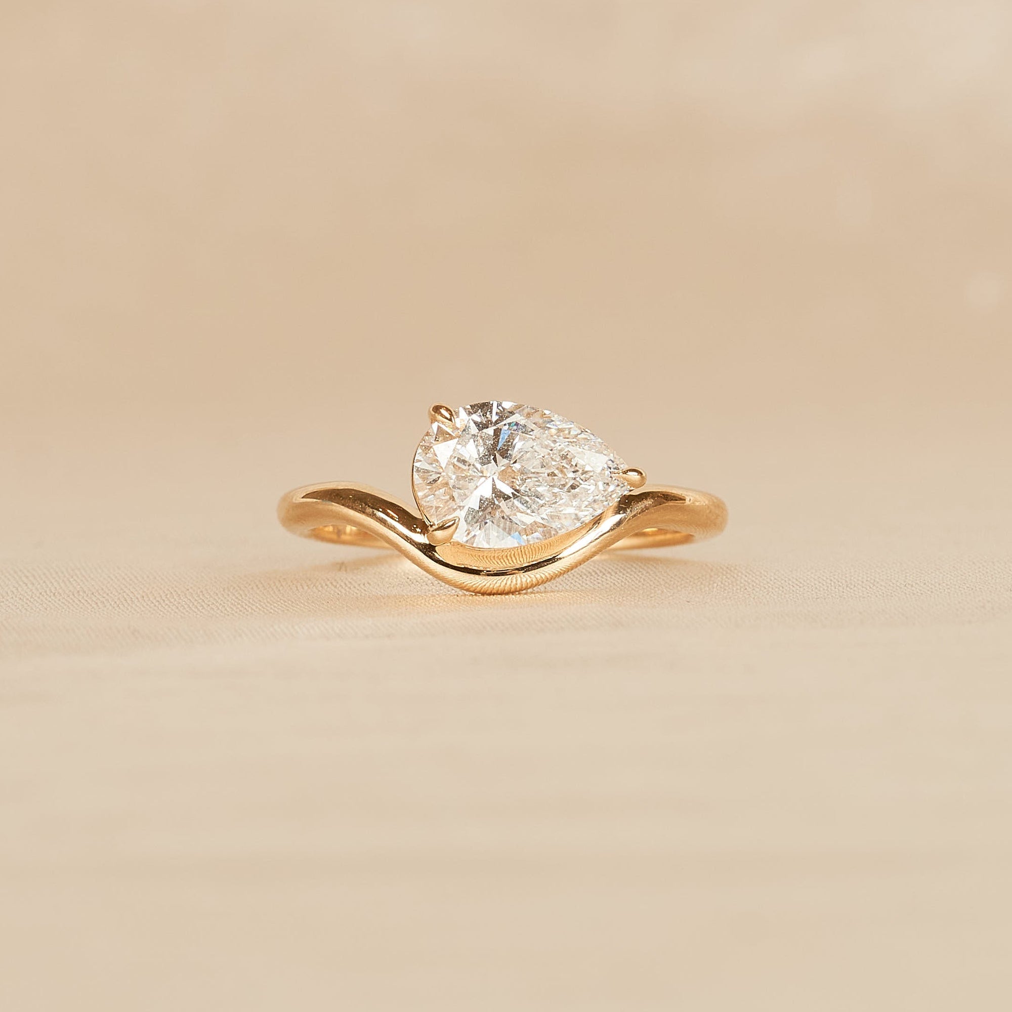 Elise - Pear Shaped Wave Lab Grown Diamond Pinky Ring - 18K Gold - 1 ct