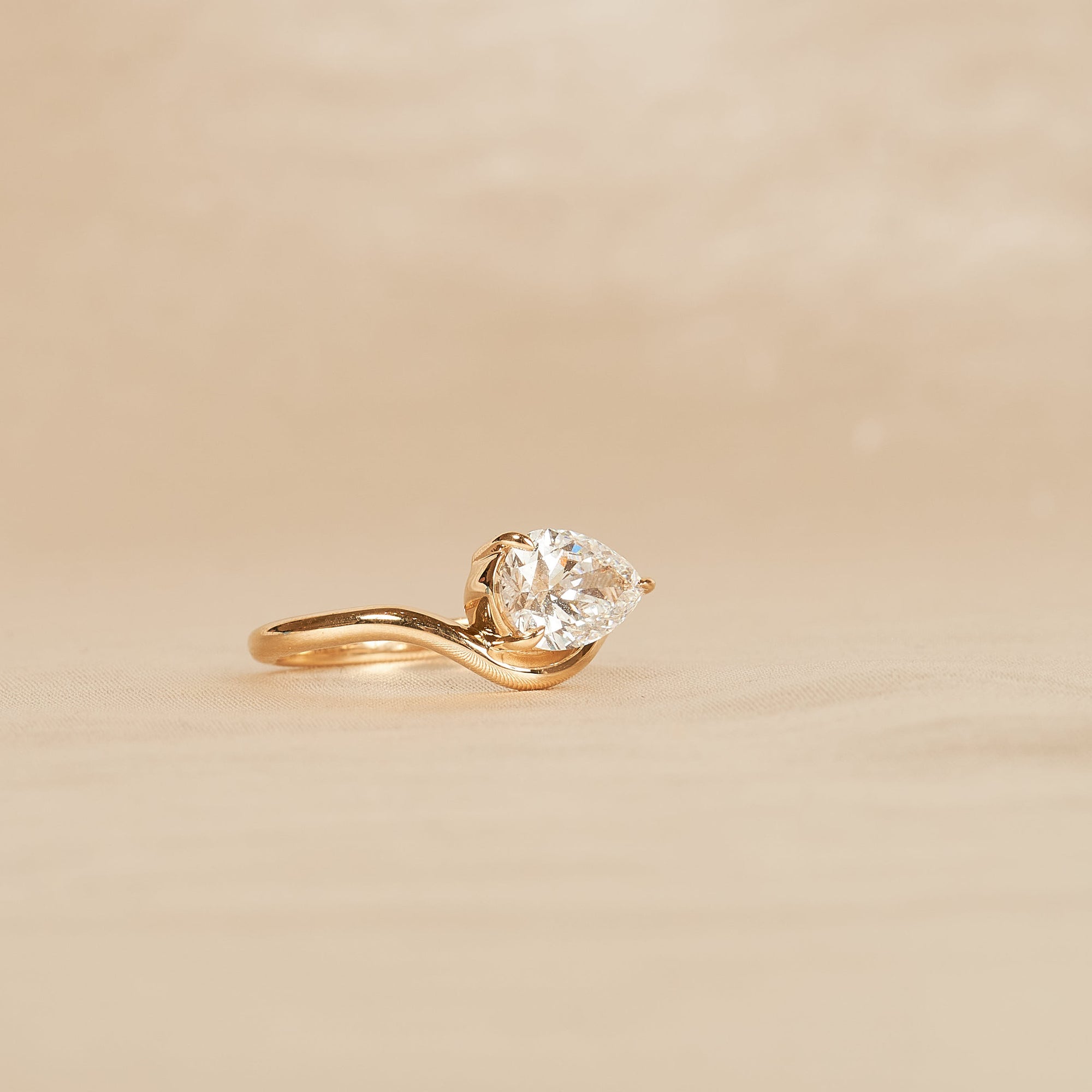 Elise - Pear Shaped Wave Lab Grown Diamond Pinky Ring - 18K Gold - 1 ct