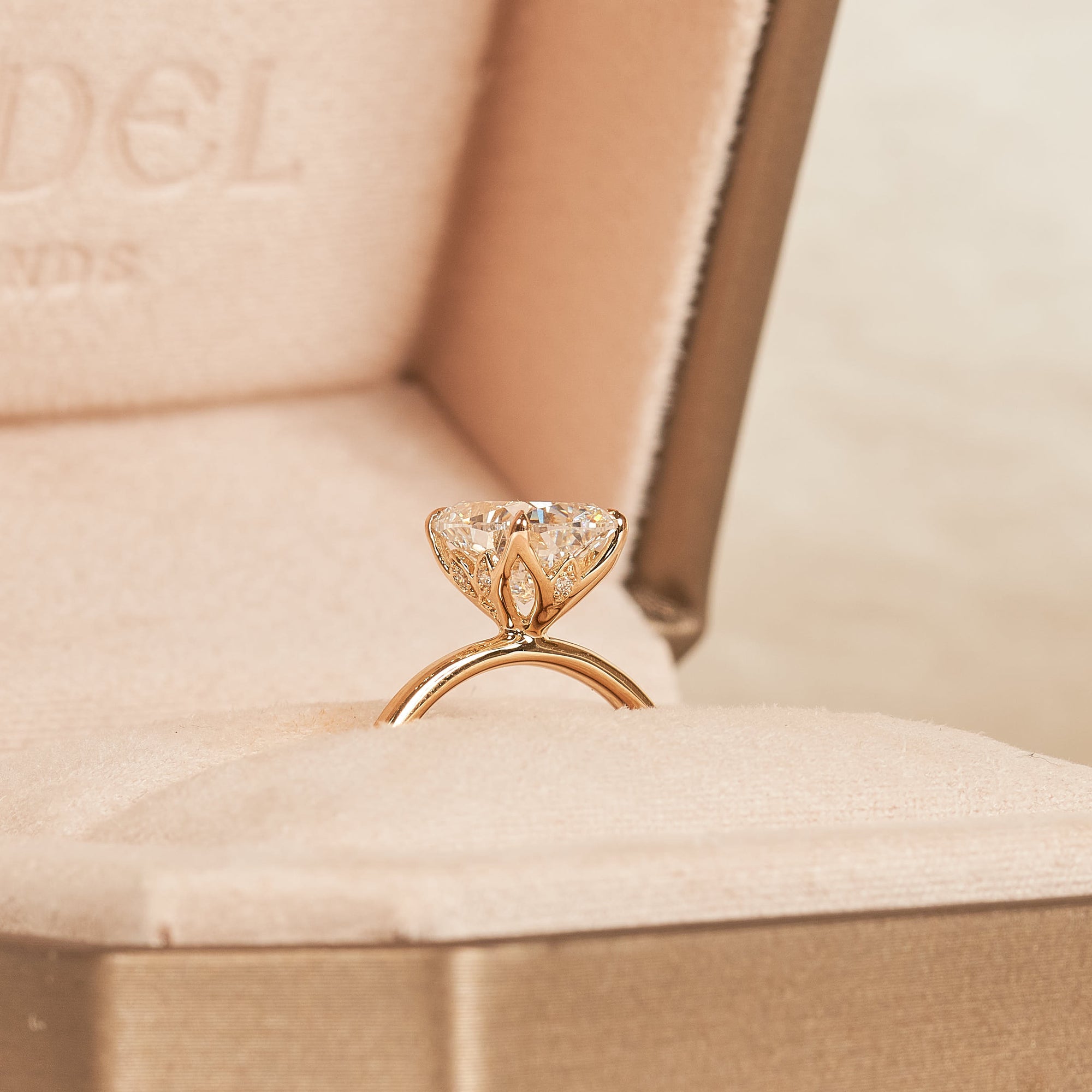 Mila - In Stock - Elongated Cushion Flower Prong Lab Grown Diamond Ring - 18K Gold - 2 ct