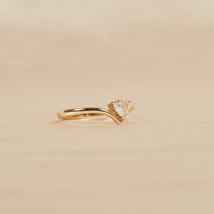 Fleur - Heart V-shaped Lab Grown Diamond Pink Ring - 18K Gold - 0,25 ct