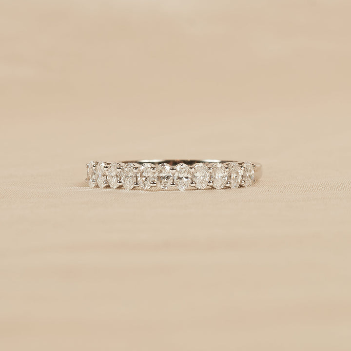 Livia - In Stock - Oval Lab Grown Diamond Row Ring - 18K Gold