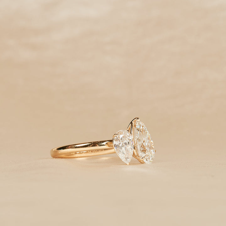 Léa – Birnenförmiger Toi et Moi Labor-Diamantring – 18 Karat Gold – 2,72 ct