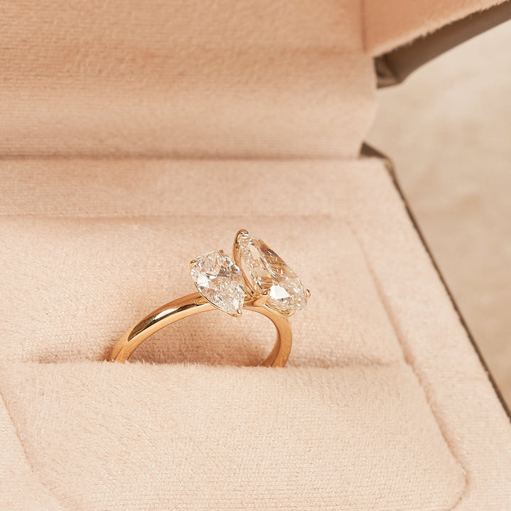 Léa – Birnenförmiger Toi et Moi Labor-Diamantring – 18 Karat Gold – 2,72 ct