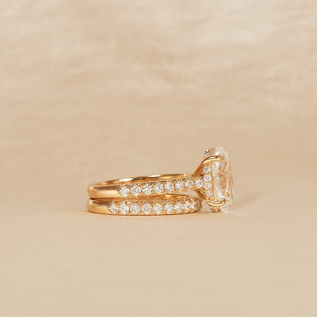 Oval Solitaire Pave with Pave Side Band Set