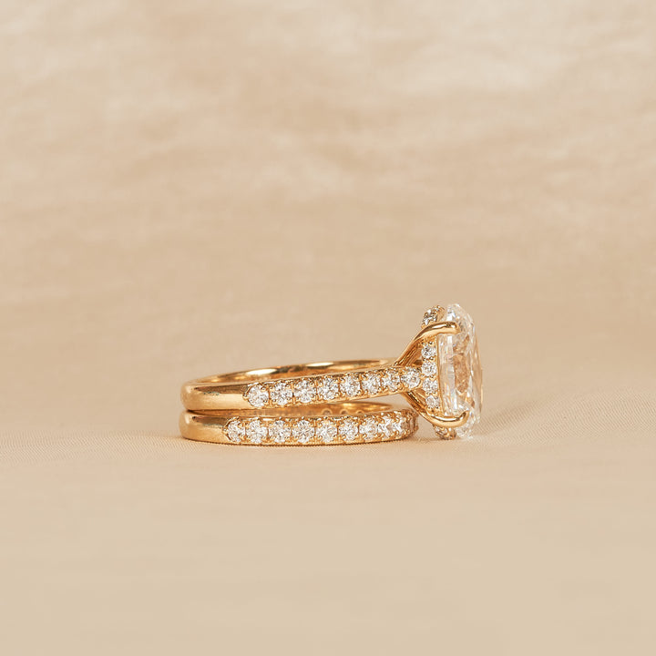 Oval Solitaire Pave with Pave Side Band Set