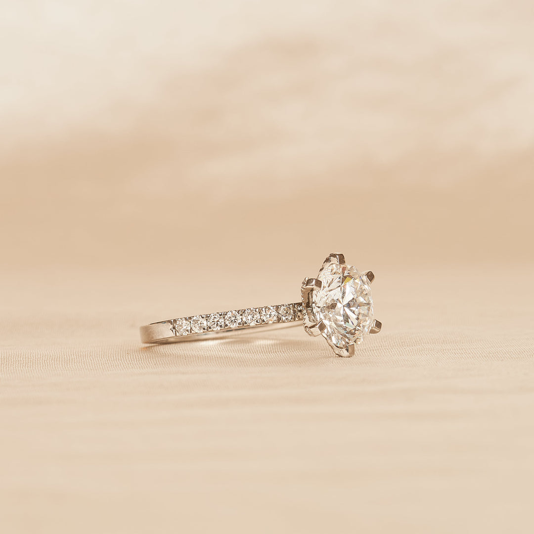 Rond Briljant Solitair met Pave en Moderne Zetting - Platina 950 - 2,95 ct