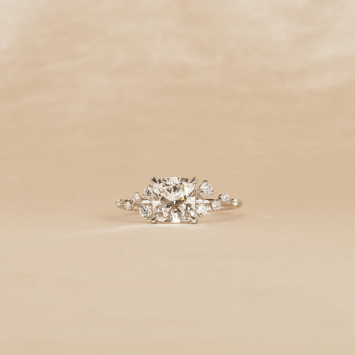 Cushion Cut Diamond Snowdrift Ring - 18K Gold - 1.82 ct