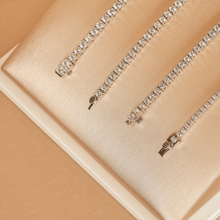 Chris - In Stock - Classic Lab Grown Diamond Tennis Bracelet - 18K White Gold