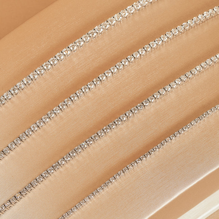 Chris - In Stock - Classic Lab Grown Diamond Tennis Bracelet - 18K White Gold