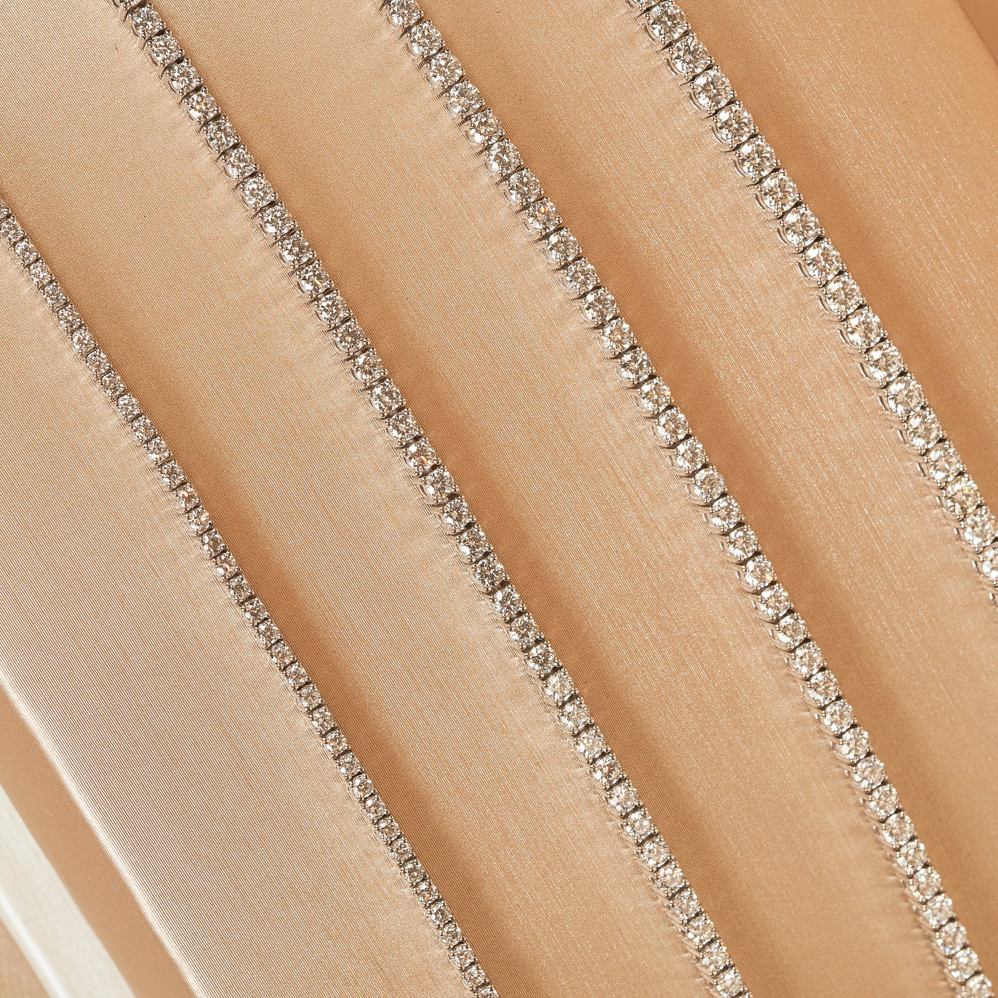 Chris - In Stock - Classic Lab Grown Diamond Tennis Bracelet - 18K White Gold