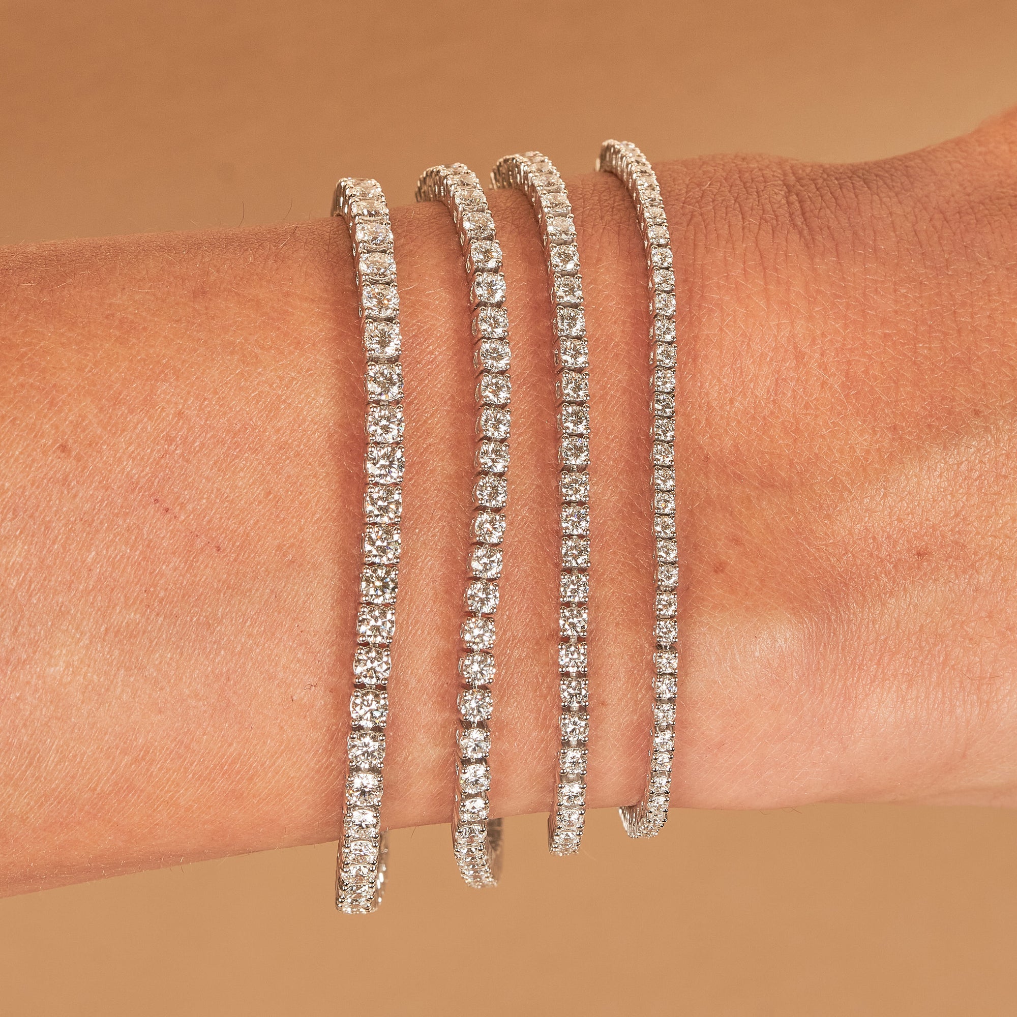 Chris - In Stock - Classic Lab Grown Diamond Tennis Bracelet - 18K White Gold