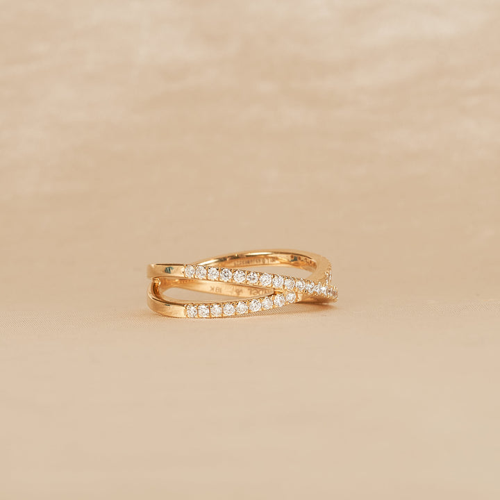 Margot - In Stock - Crossover Pavé Lab Grown Diamond Ring - 18K Gold - 0,39 ct