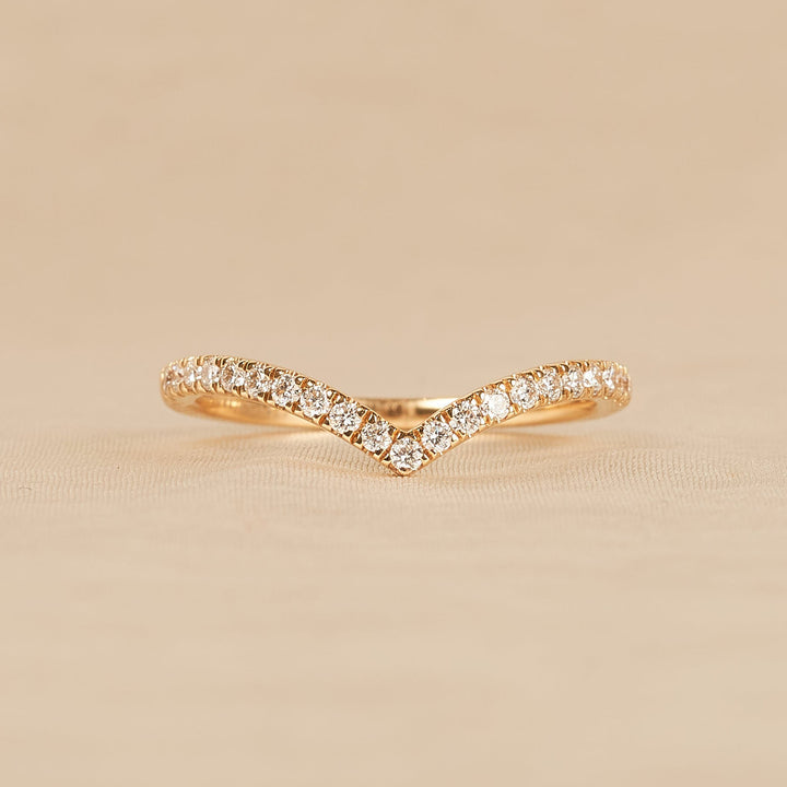 Isabelle - In Stock - V-shaped Lab Grown Diamond Ring Half Set - 18K Gold
