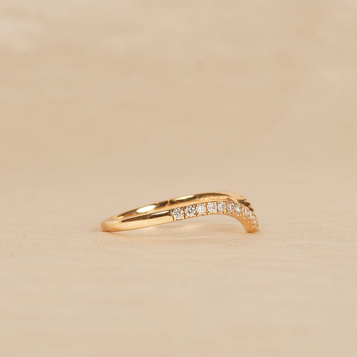 Isabelle - In Stock - V-shaped Lab Grown Diamond Ring Half Set - 18K Gold
