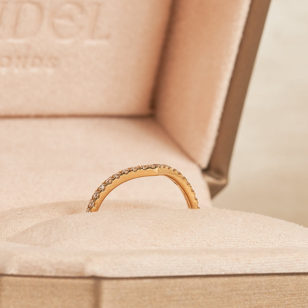 Isabelle - In Stock - V-shaped Lab Grown Diamond Ring Half Set - 18K Gold
