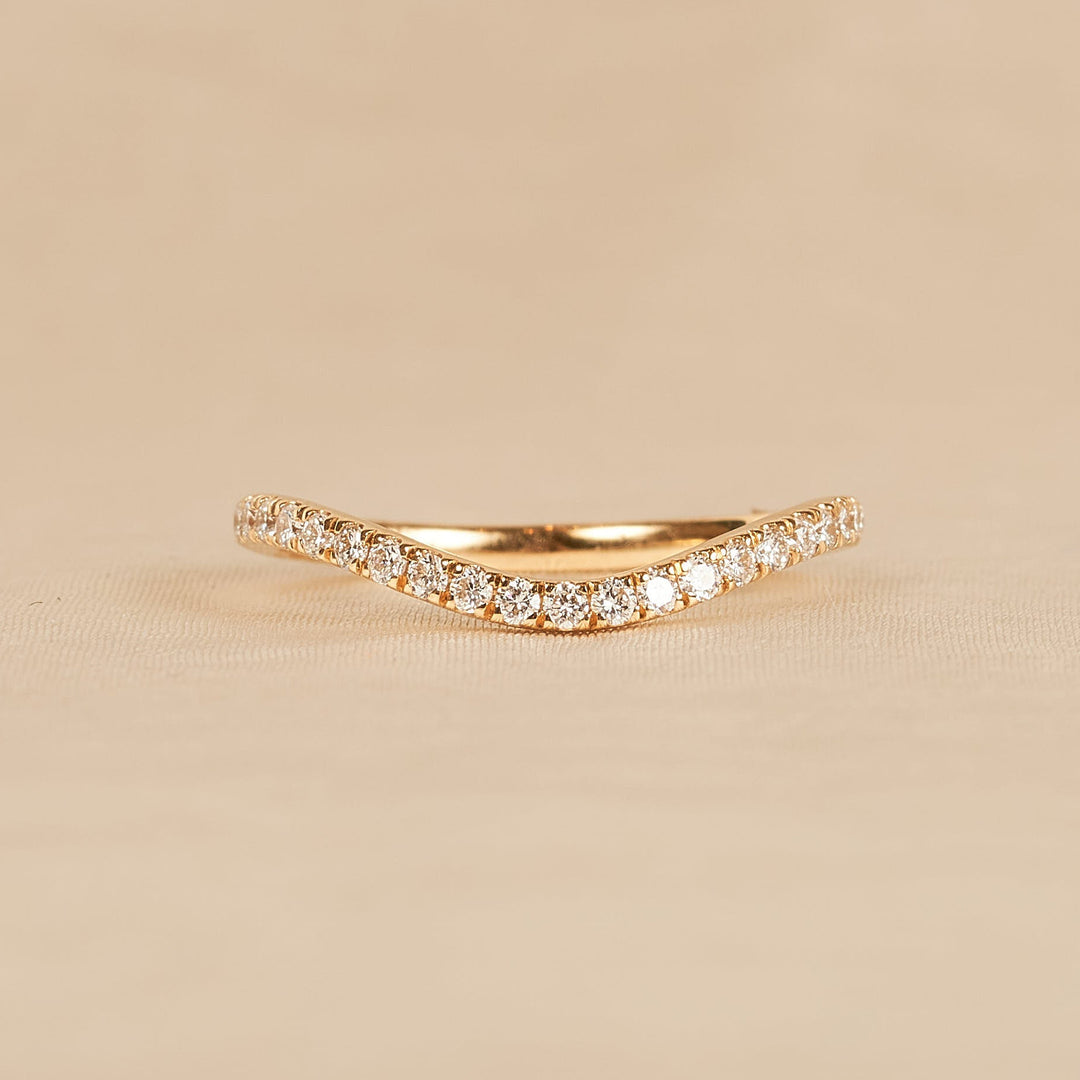 Ivy - In Stock - Curved Pave Lab Grown Diamond Stacking Ring - 18K Yellow Gold - 0,27 ct