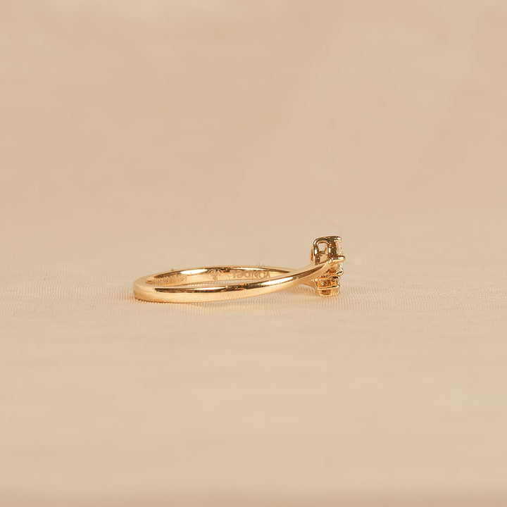Leticia – Pinky Ring Wrap mit zwei im Labor gezüchteten Diamanten – 18 Karat Gold – 0,1 ct