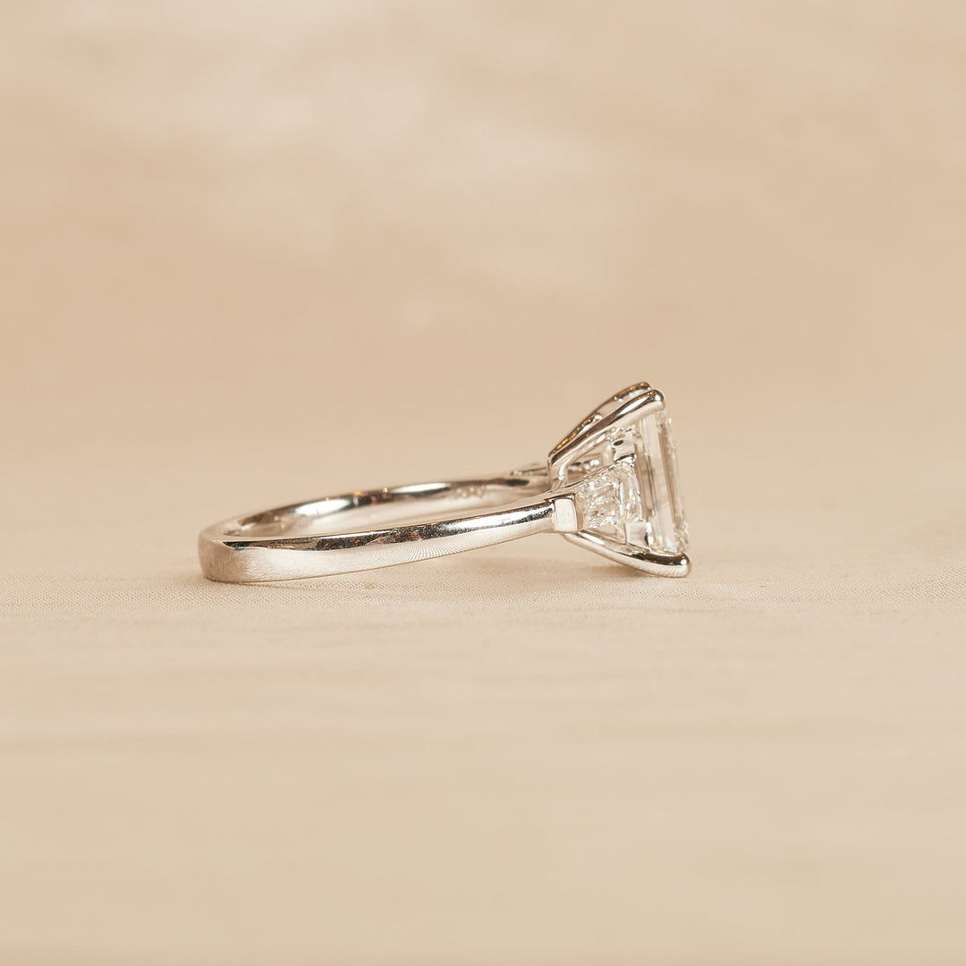 Emerald Baguette Trilogyy Ring - 18k White Gold - 2.72 ct