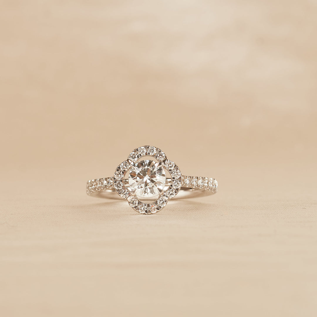 Flower Pave ring met Ronde Briljant - 18k Witgoud - 1,09 ct