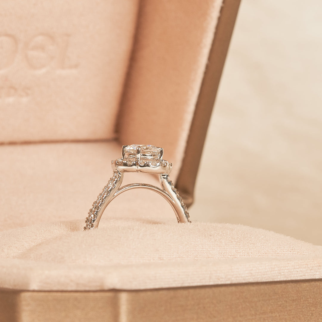 Flower Pave ring met Ronde Briljant - 18k Witgoud - 1,09 ct